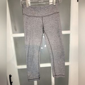 Lululemon Wunder Under Heathered Grey Cropped Athletic Leggings size 4